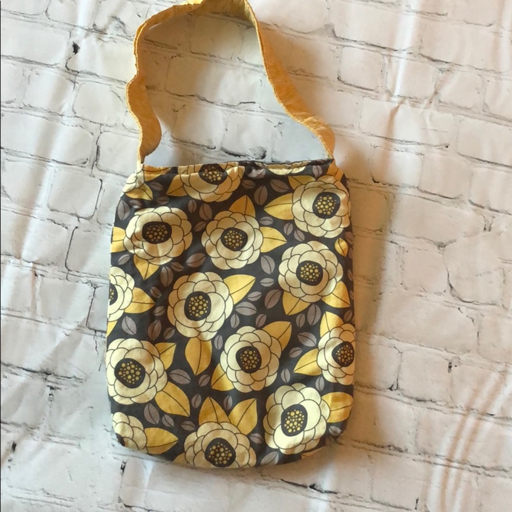Shoulder Bag - Picture 2 of 4